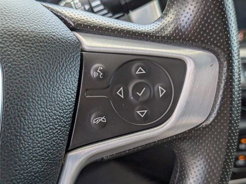 Used 2024 GMC Terrain SLE FWD image 21