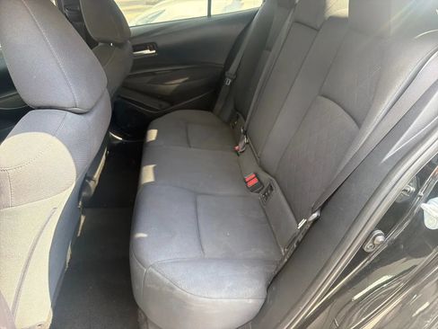 Used 2020 Toyota Corolla LE FWD image 13