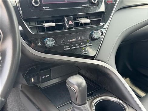 Used 2024 Toyota Camry SE FWD image 27
