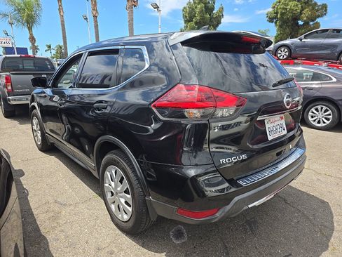 Used 2018 Nissan Rogue S FWD image 10
