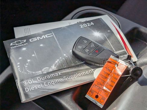 Used 2024 GMC Sierra 1500 SLE AWD/4WD image 41