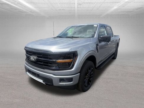 New 2026 Ford F150 XLT w/ Equipment Group 302A MID AWD/4WD image 8