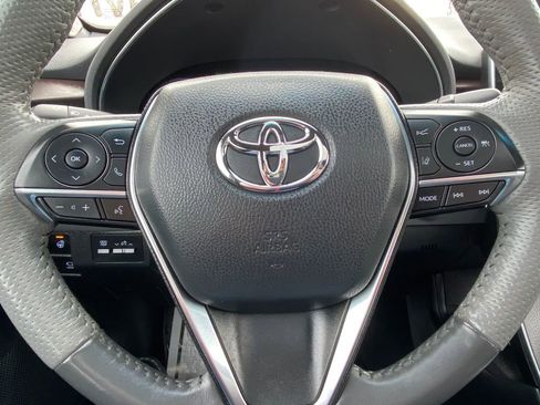 Used 2021 Toyota Avalon Limited image 26