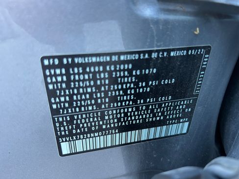 Used 2022 Volkswagen Taos SE FWD image 25