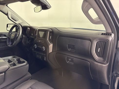 Used 2024 Chevrolet Silverado 1500 Custom w/ Turbomax Blackout Package image 13