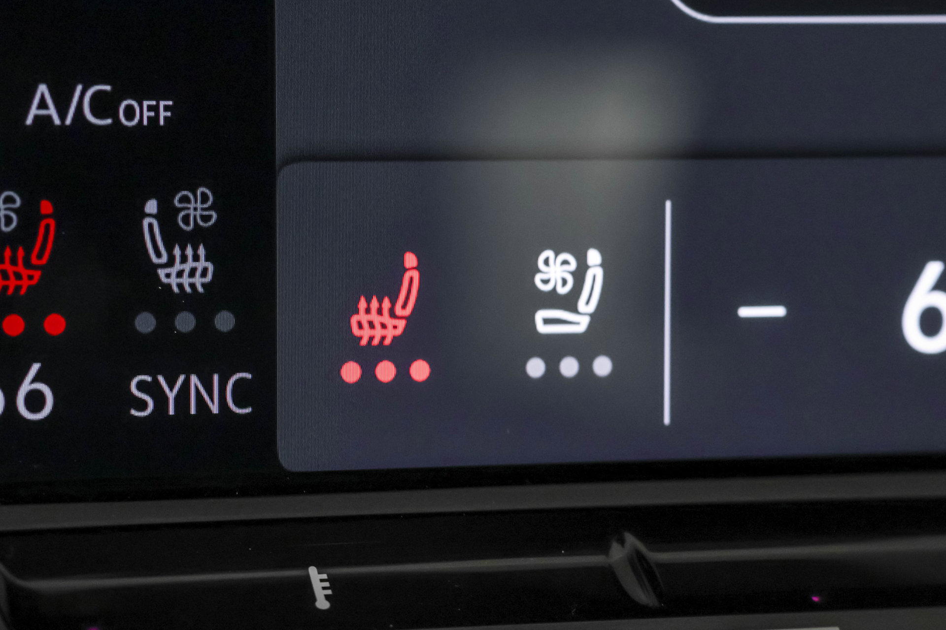 Used 2024 Volkswagen Atlas SE AWD/4WD image 9