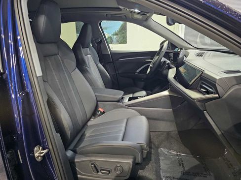 New 2025 Audi Q5 Prestige image 10
