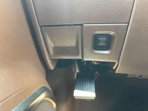 Used 2024 RAM 3500 Limited w/ Safety Group AWD/4WD image 23