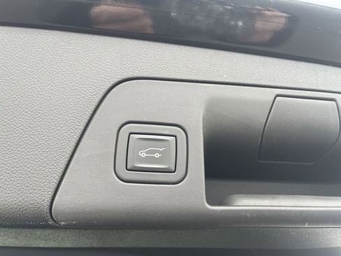 Used 2023 Buick Envision Preferred w/ Sport Touring Package image 16