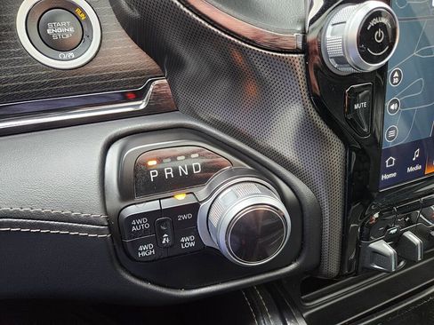 Used 2022 RAM 1500 Limited image 23