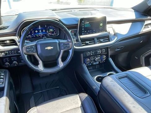 Used 2024 Chevrolet Suburban High Country w/ Advanced Technology Package image 15