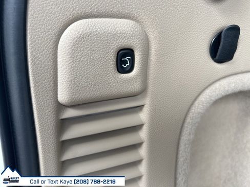 Used 2018 Jeep Grand Cherokee Overland image 10