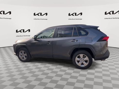 Used 2025 Toyota RAV4 XLE AWD/4WD image 6