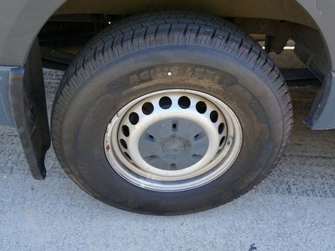 Used 2019 Mercedes-Benz Sprinter 144 image 11