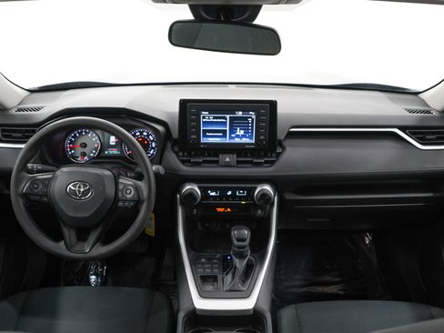 Used 2021 Toyota RAV4 LE AWD/4WD image 13
