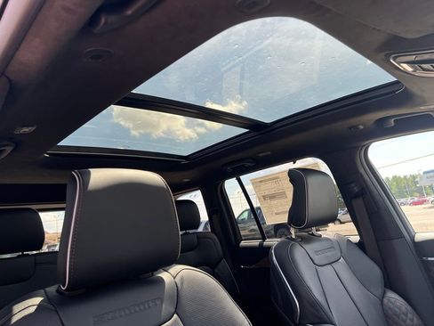 New 2026 Jeep Grand Cherokee Summit AWD/4WD image 12