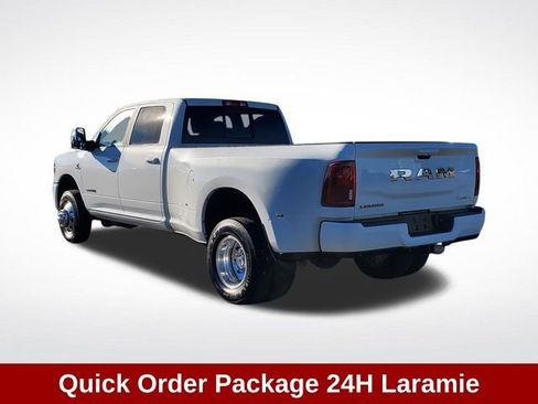 Used 2025 RAM 3500 Laramie image 3
