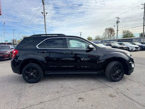 Used 2017 Chevrolet Equinox LT w/ Convenience Package image 2