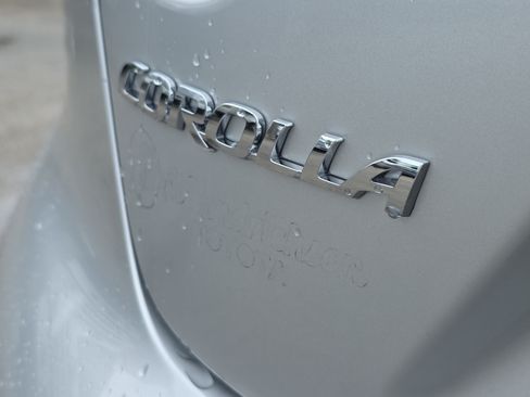 Used 2024 Toyota Corolla LE FWD image 10