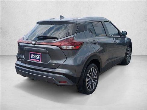 Used 2024 Nissan Kicks SV FWD image 5
