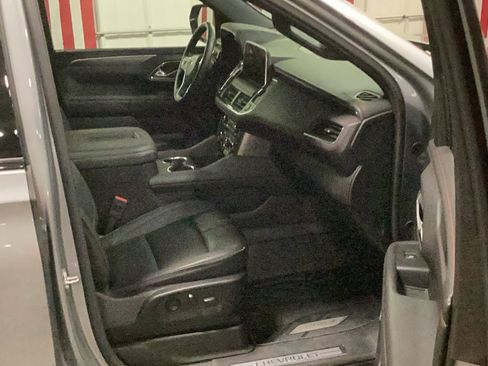 Used 2024 Chevrolet Tahoe RST w/ Luxury Package image 20