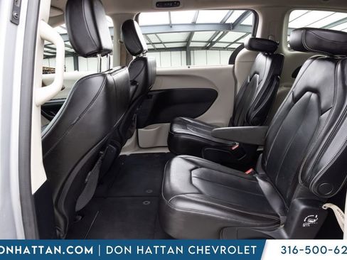 Used 2021 Chrysler Voyager Lxi FWD image 15