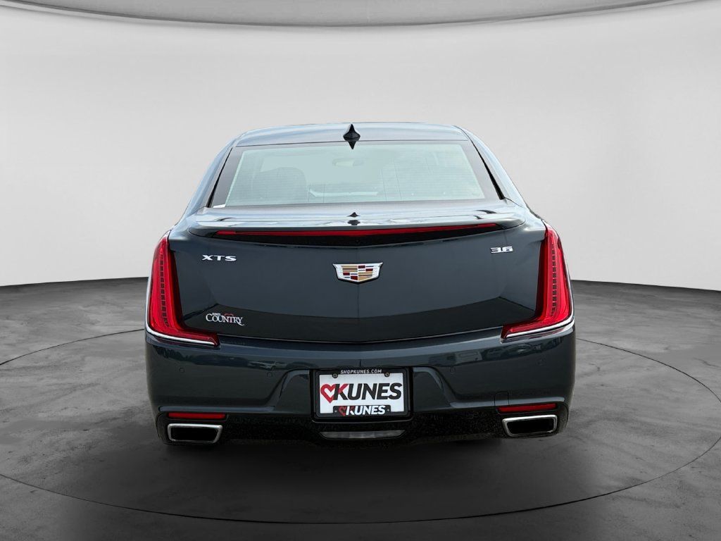 Used 2018 Cadillac XTS Luxury w/ Driver Awareness Package FWD image 8
