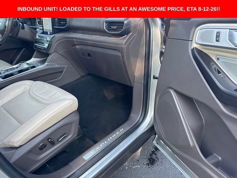 Used 2020 Ford Explorer Platinum w/ Premium Technology Package AWD/4WD image 12