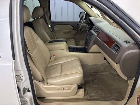 Used 2012 GMC Yukon XL SLT AWD/4WD image 27