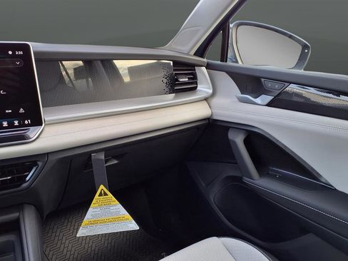 New 2026 Volkswagen Tiguan SE AWD/4WD image 22