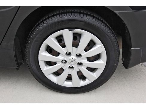 Used 2016 Nissan Sentra SV FWD image 28
