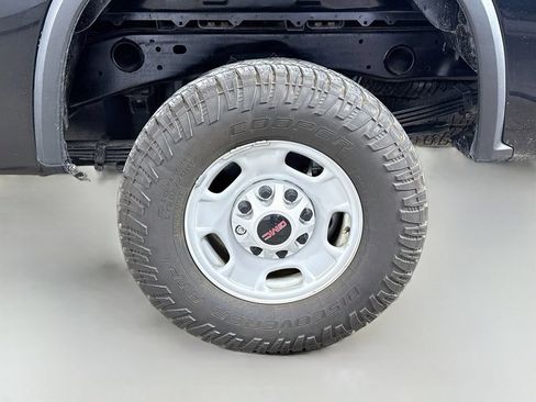 Used 2022 Chevrolet Silverado 2500 Custom w/ Custom Value Package AWD/4WD image 29