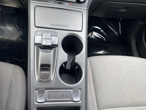 Used 2023 Hyundai Kona SE FWD image 15