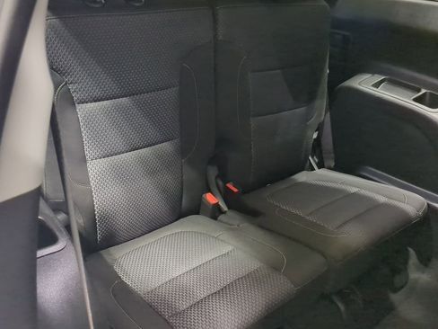 Used 2023 GMC Acadia SLE w/ Driver Convenience Package image 29