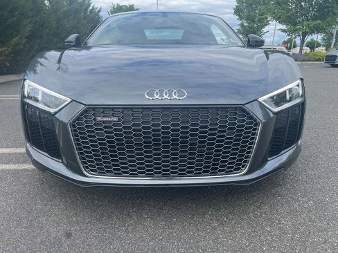 Used 2017 Audi R8 V10 plus AWD/4WD image 2