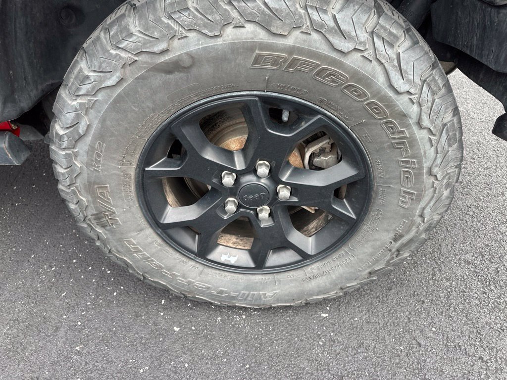 Used 2021 Jeep Wrangler Sport AWD/4WD image 11
