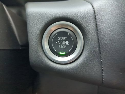 Used 2024 Chevrolet Suburban Z71 w/ Z71 Off-Road Package AWD/4WD image 27