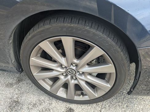 Used 2021 MAZDA MAZDA3 s FWD image 9