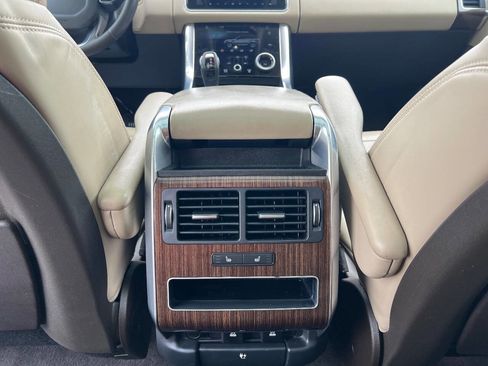 Used 2019 Land Rover Range Rover Sport HSE image 19