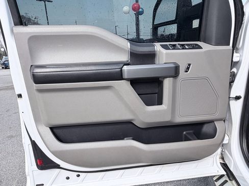 Used 2018 Ford F150 XLT w/ Trailer Tow Package image 25