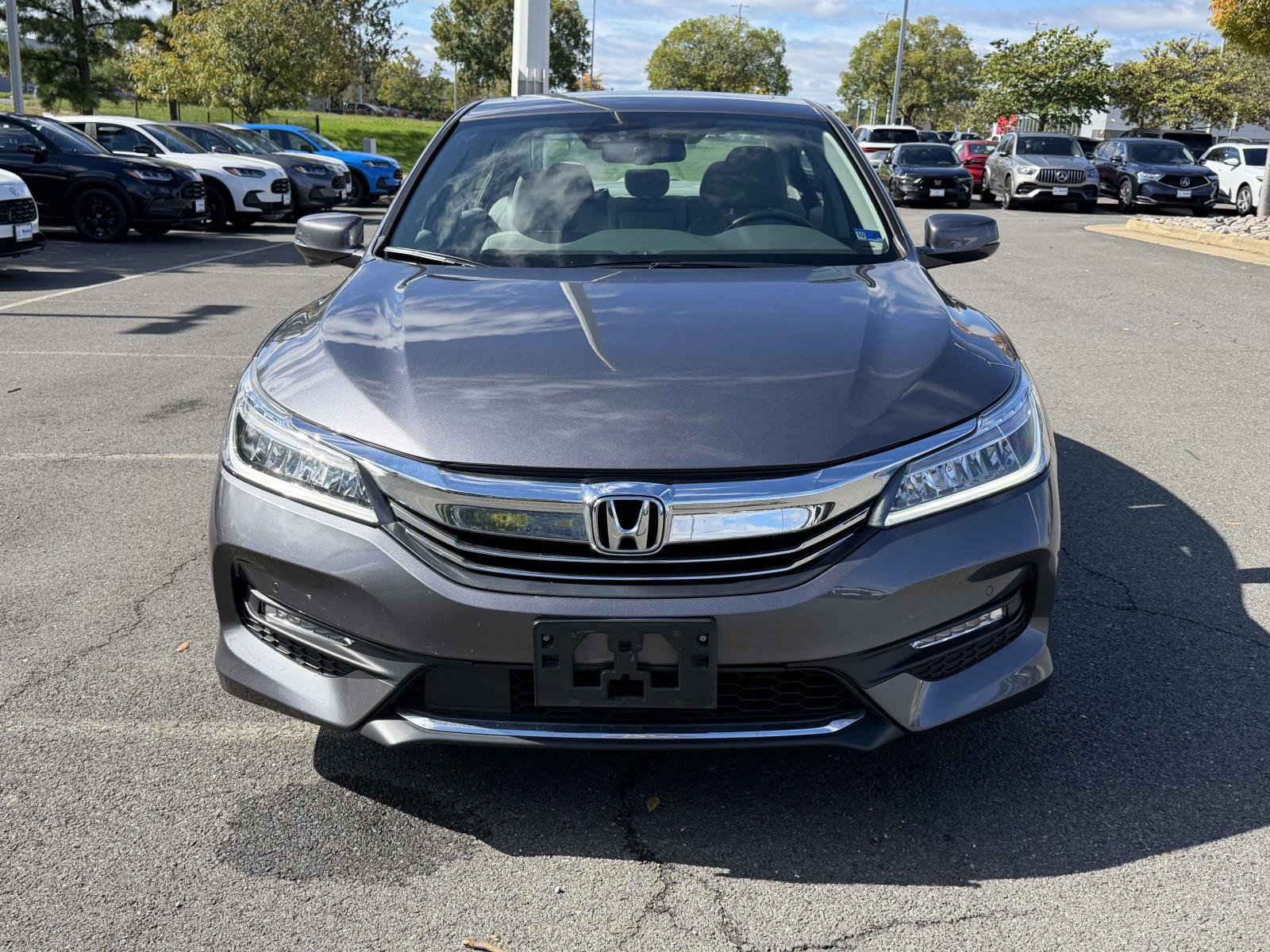 Used 2017 Honda Accord Touring image 6