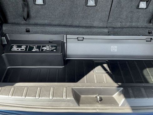 Used 2022 Subaru Ascent Premium image 26