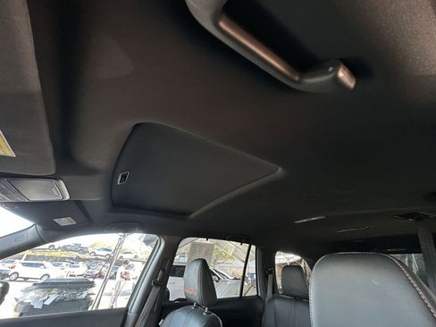 Used 2022 Honda Pilot TrailSport image 16