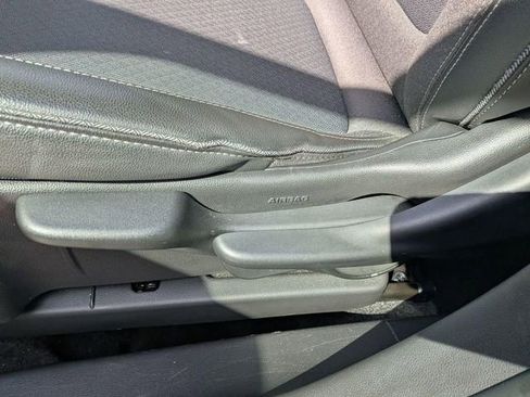 Used 2025 Buick Encore GX Preferred FWD image 12