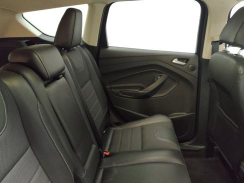 Used 2016 Ford Escape SE w/ SE Chrome Package image 17