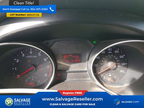 Used 2015 Kia Sedona LX image 12