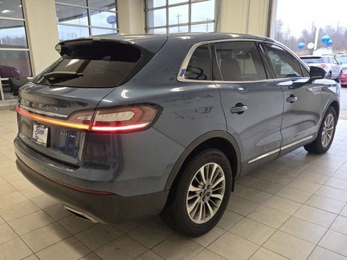 Used 2019 Lincoln Nautilus Select image 13
