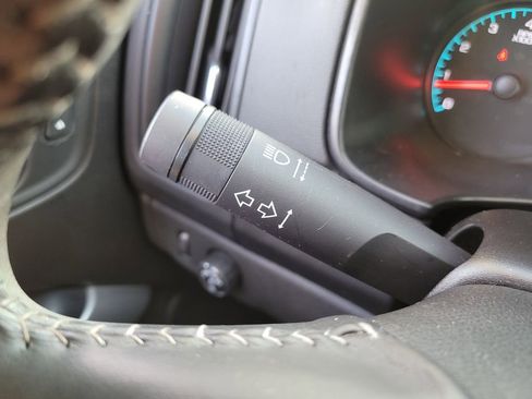 Used 2021 Chevrolet Colorado LT w/ LT Convenience Package image 28