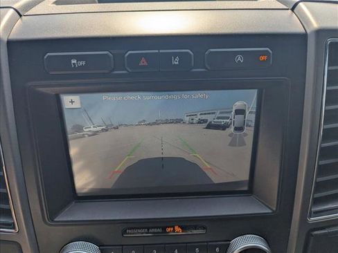 Used 2018 Ford Expedition XLT w/ Equipment Group 202A RWD image 10