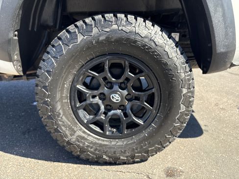 Used 2021 Toyota Tacoma SR w/ SX Package image 12